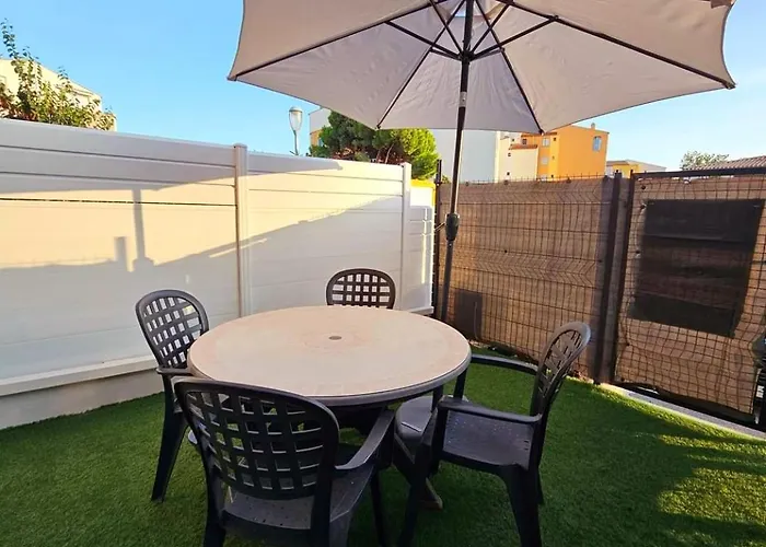 Apartman Studio, Terrasse Et Piscine, Proche Centre Et Plages Agde