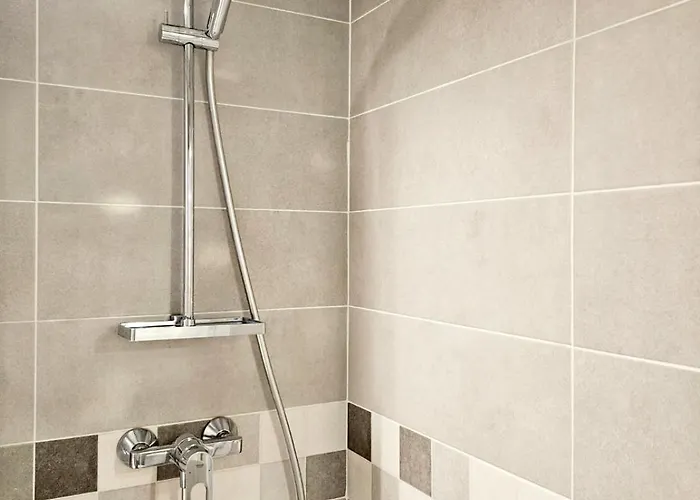 Studio, Terrasse Et Piscine, Proche Centre Et Plages Apartman Agde