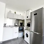 Studio, Terrasse Et Piscine, Proche Centre Et Plages 아파트 아그