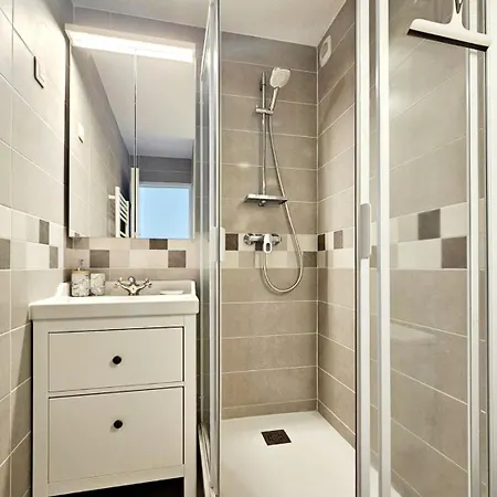 Studio, Terrasse Et Piscine, Proche Centre Et Plages * Agde