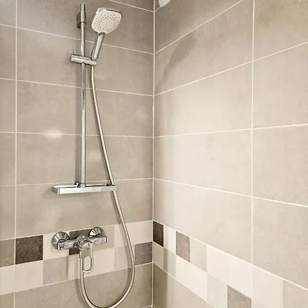 Studio, Terrasse Et Piscine, Proche Centre Et Plages Apartment Agde